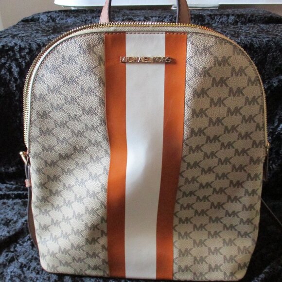 02 Michael Kors MK Signature Center Stripe Tan/Umber Cindy Backpack #38S0CIJB7V - Picture 1 of 7